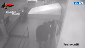 Maxi truffe a istituti religiosi, decine di indagati - Tra Siracusa e Torino