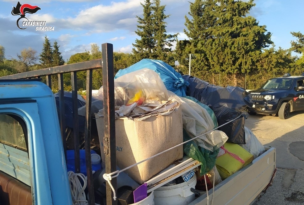 Cassibile: trentaduenne Siracusano trasportava rifiuti senza autorizzazione, denunciato dai Carabinieri