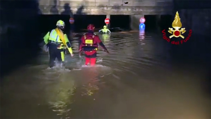 Maltempo, protezione civile ancora al lavoro a Siracusa: in azione 51 volontari e automezzi con idrovore