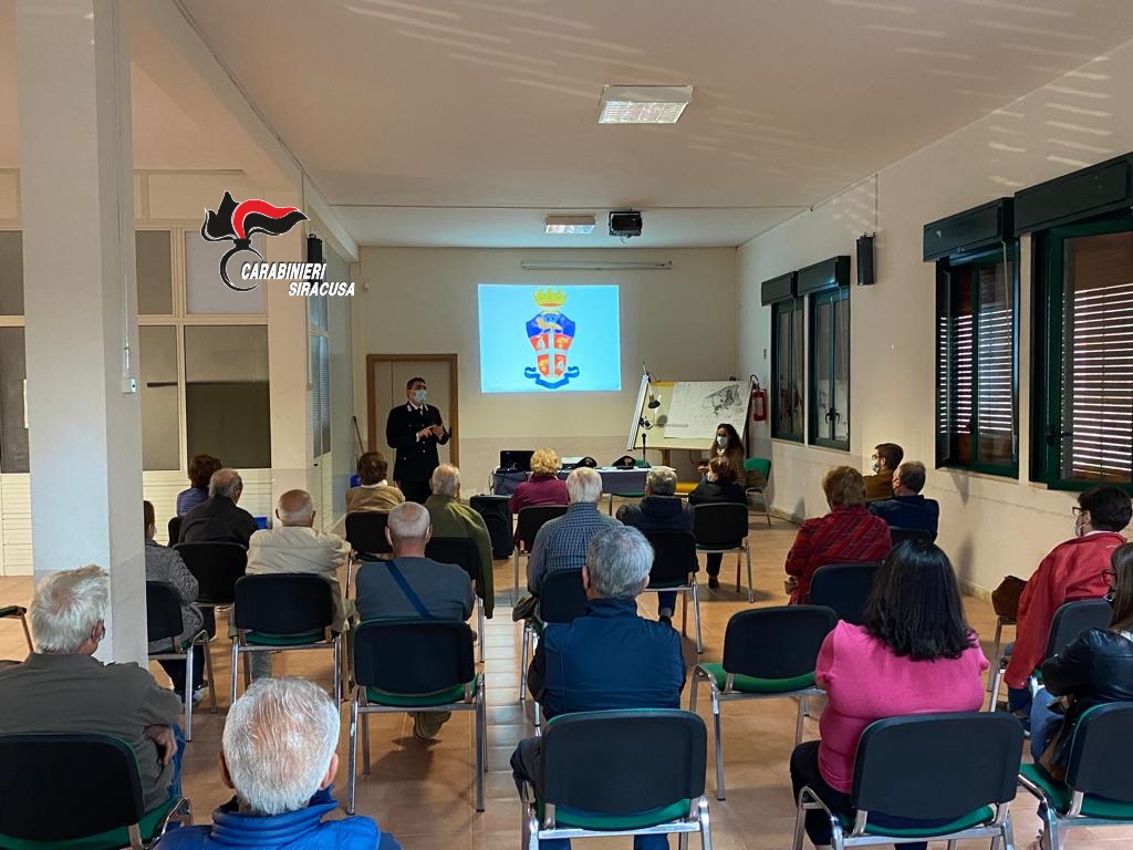Rosolini: Truffe agli anziani, i Carabinieri incontrano le potenziali vittime