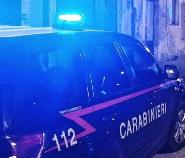 Palermo: Uomo tenteva di buttarsi giù da un ponte, i Carabinieri lo salvano