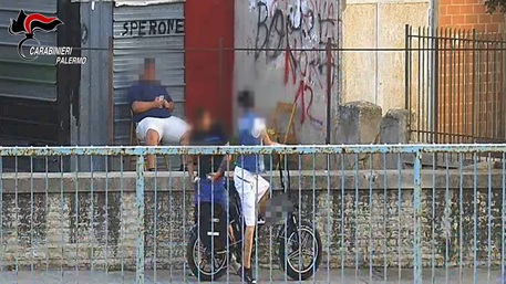 Palermo, Traffico di droga nel quartiere Sperone: decine gli arresti.