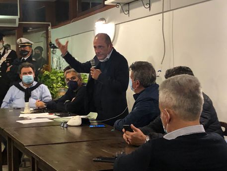 Ordinanza sindaco di Lipari Marco Giorgianni da lunedì – A Vulcano livelli gas alti, interdetta la zona del porto