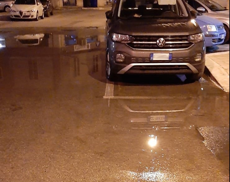 Siracusa: Vinciullo, Bisicchia – Ancora sversamenti di acque nere in via Filisto, fra l’indifferenza più assoluta dell’inadeguata Amministrazione Comunale