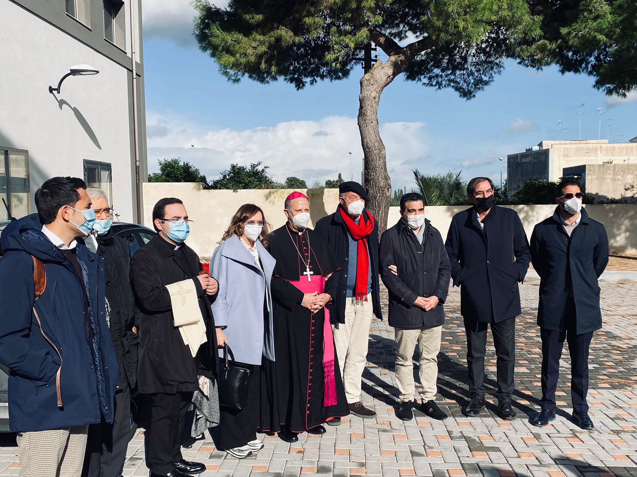 Priolo Gargallo: L’Arcivescovo di Siracusa, monsignor Francesco Lomanto, in visita al nuovo plesso scolastico di via Bondifè