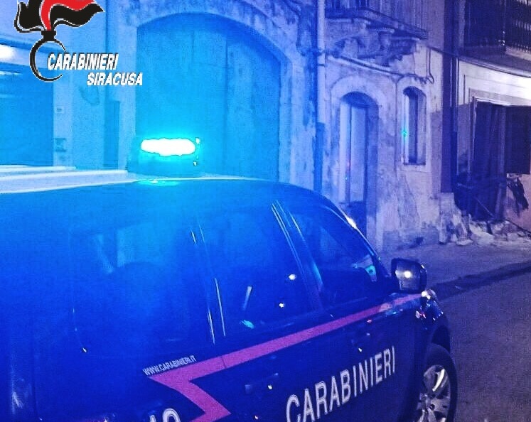 Buccheri: Uomo arrestato dai Carabinieri per evasione