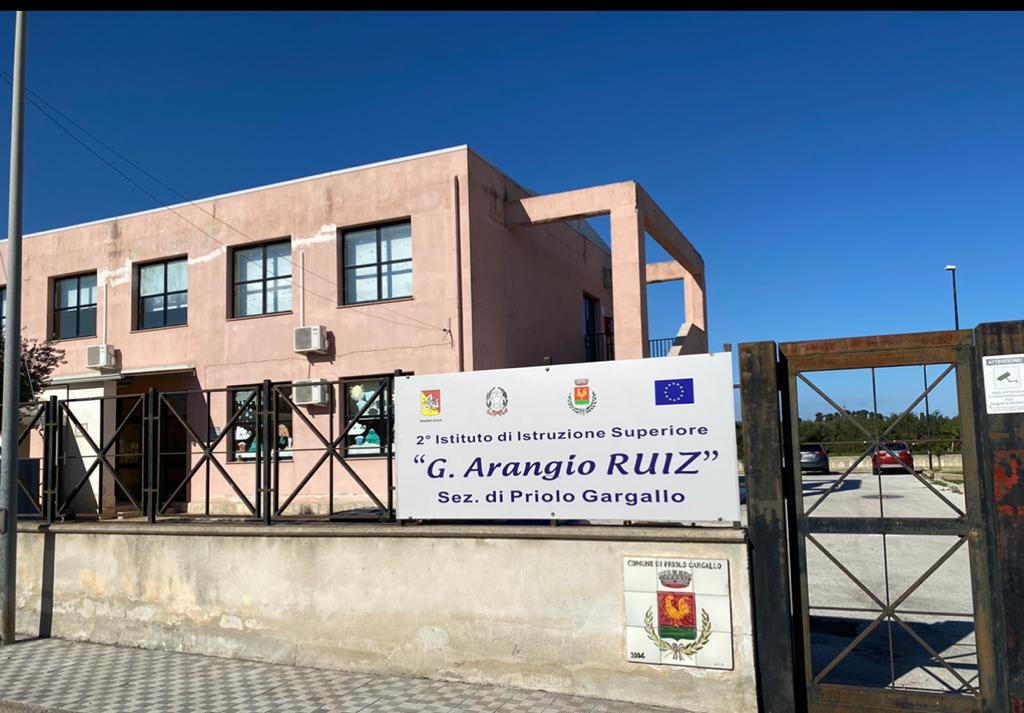 Libri in comodato d’uso gratuito all’Istituto tecnico-industriale “Ruiz” di Priolo.