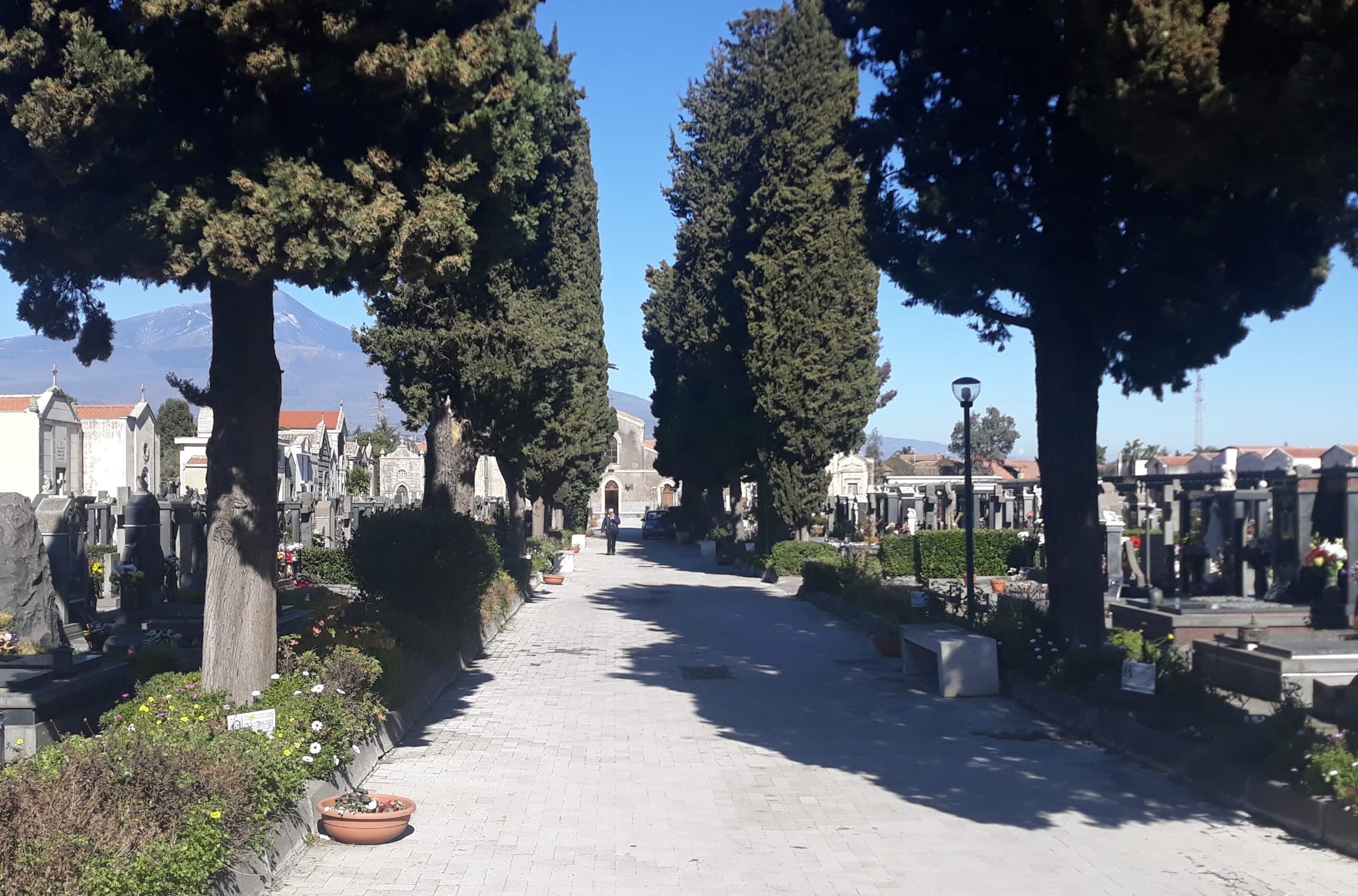 San Gregorio, ammodernamento impianto lampade votive al cimitero