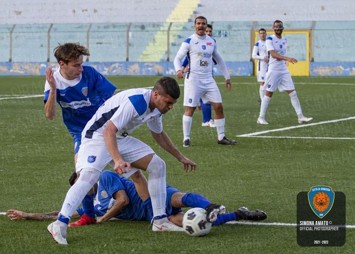 ASD Città di Siracusa sconfitto di misura dal Ragusa Nel finale altro rigore netto negato agli azzurri