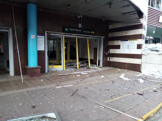 Guerra: Bombardato condominio a Kiev – ancora vittime tra i civili