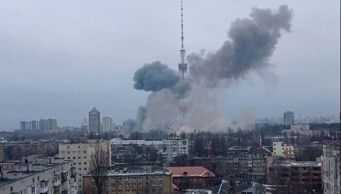 La guerra in Ucraina – Raid sulla torre tv a Kiev, almeno 5 morti ‘La cattedrale di Santa Sofia nel mirino’