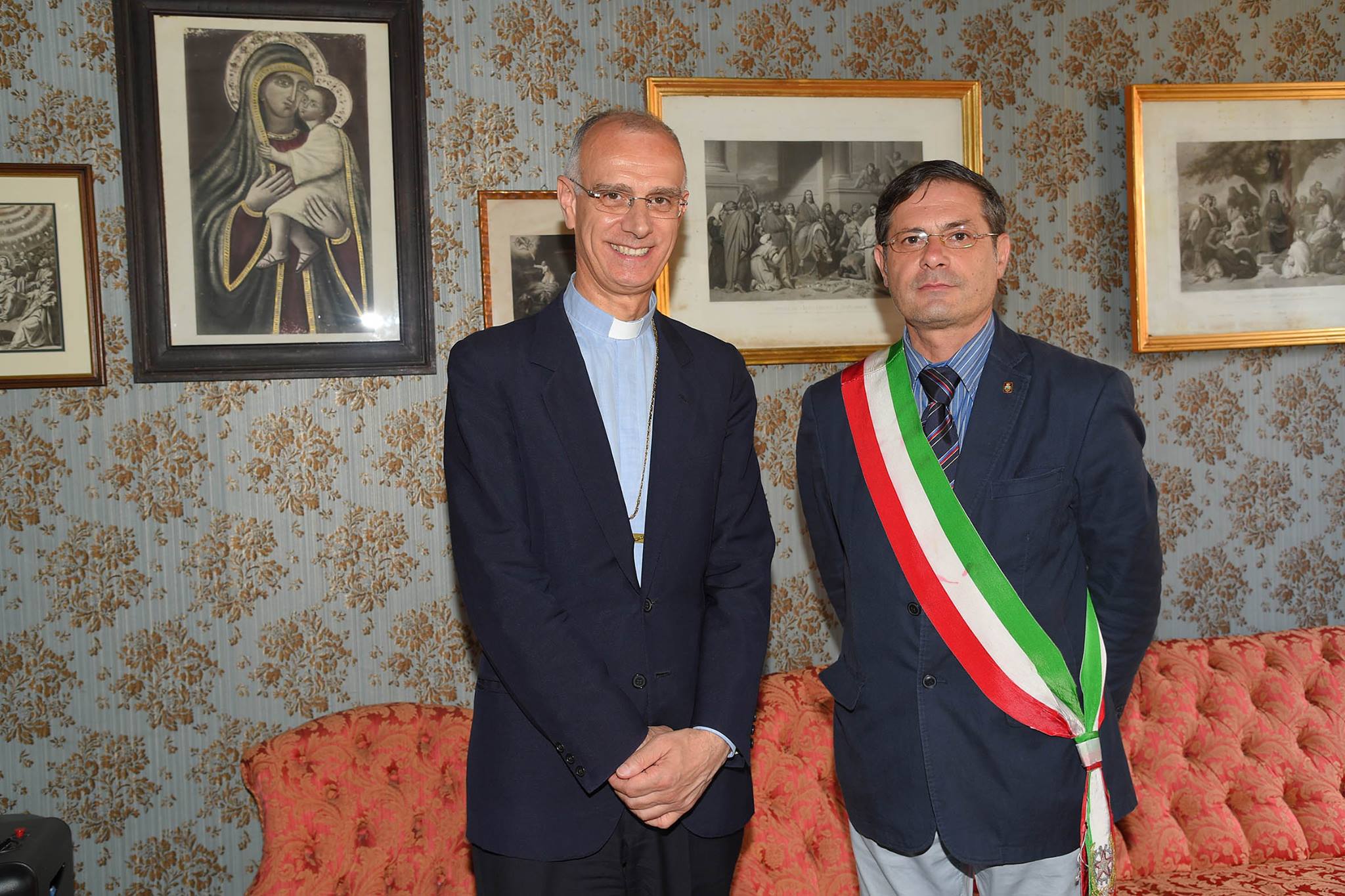 Aci Catena: congratulazioni del sindaco Oliveri al Vescovo Raspanti