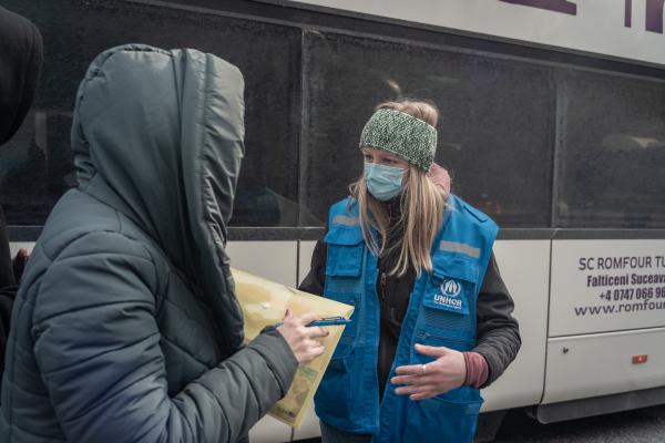UNHCR: da oggi presente il personale alla frontiera di Tarvisio per assistere i rifugiati in arrivo dall’Ucraina