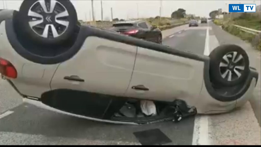 Incidente stradale sulla  Ragusa  mare, scontro tra auto: due feriti