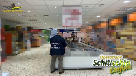 Confiscati beni per 150 mln euro a "re" dei supermercati