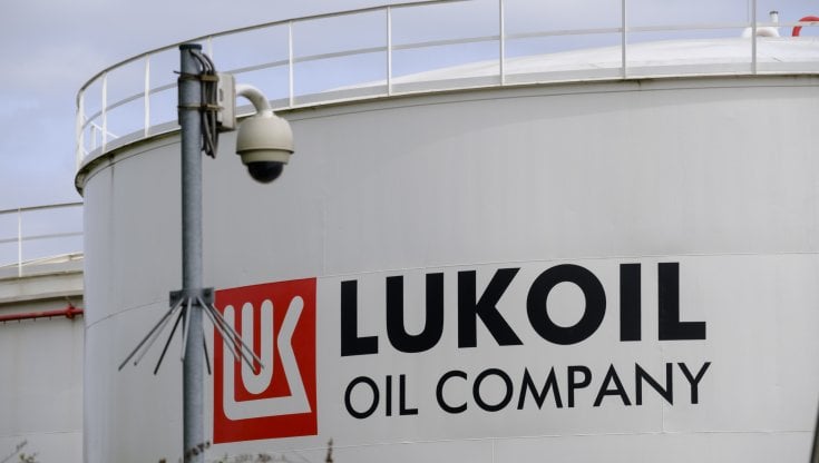Il deputato Cannata: “Il decreto del governo scongiurare la chiusura di Lukoil”