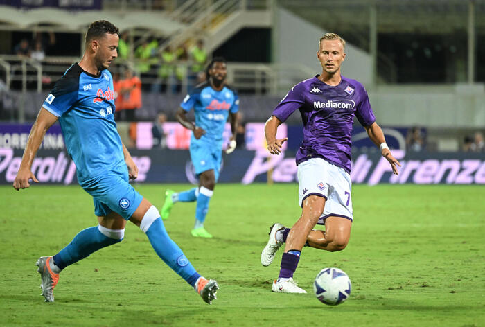 Serie A: Niente fuga per il Napoli , con Fiorentina è 0-0