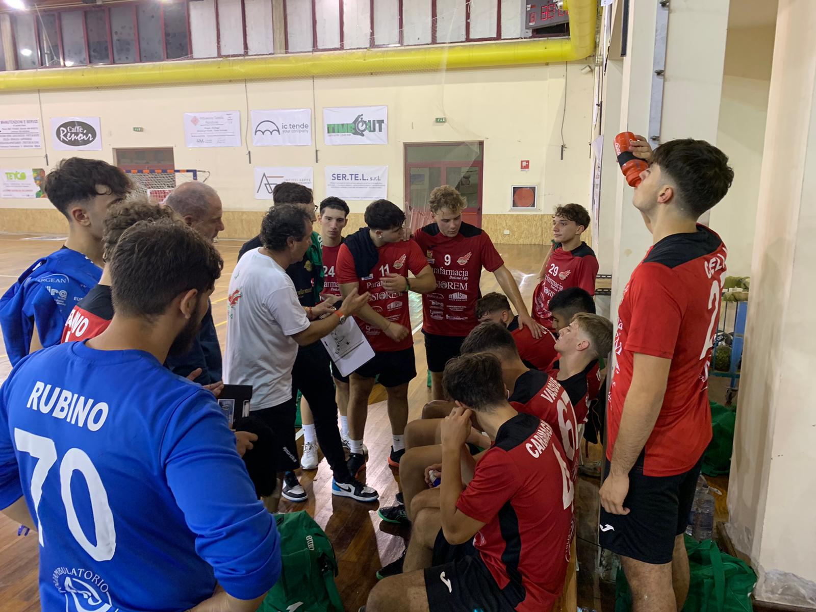 Serie A2 maschile: Pallamano Aretusa ko in un palazzetto stracolmo