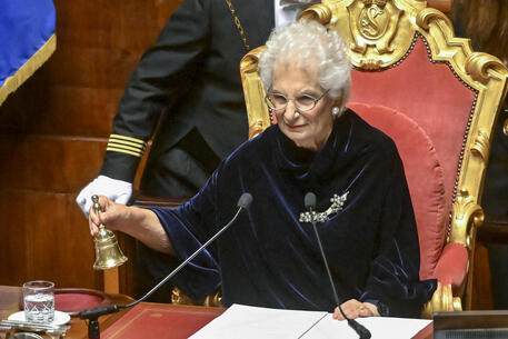 Senatrice Liliana Segre: ‘Ripetute minacce dai no vax, pronta a denunciare’