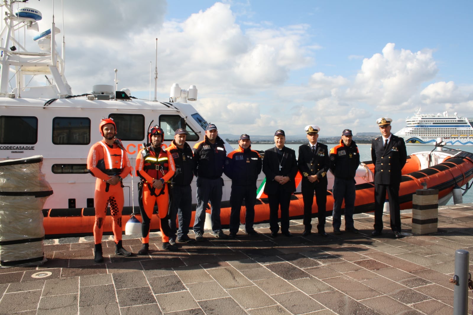 Siracusa: L’Arcivescovo in visita alla capitaneria di porto