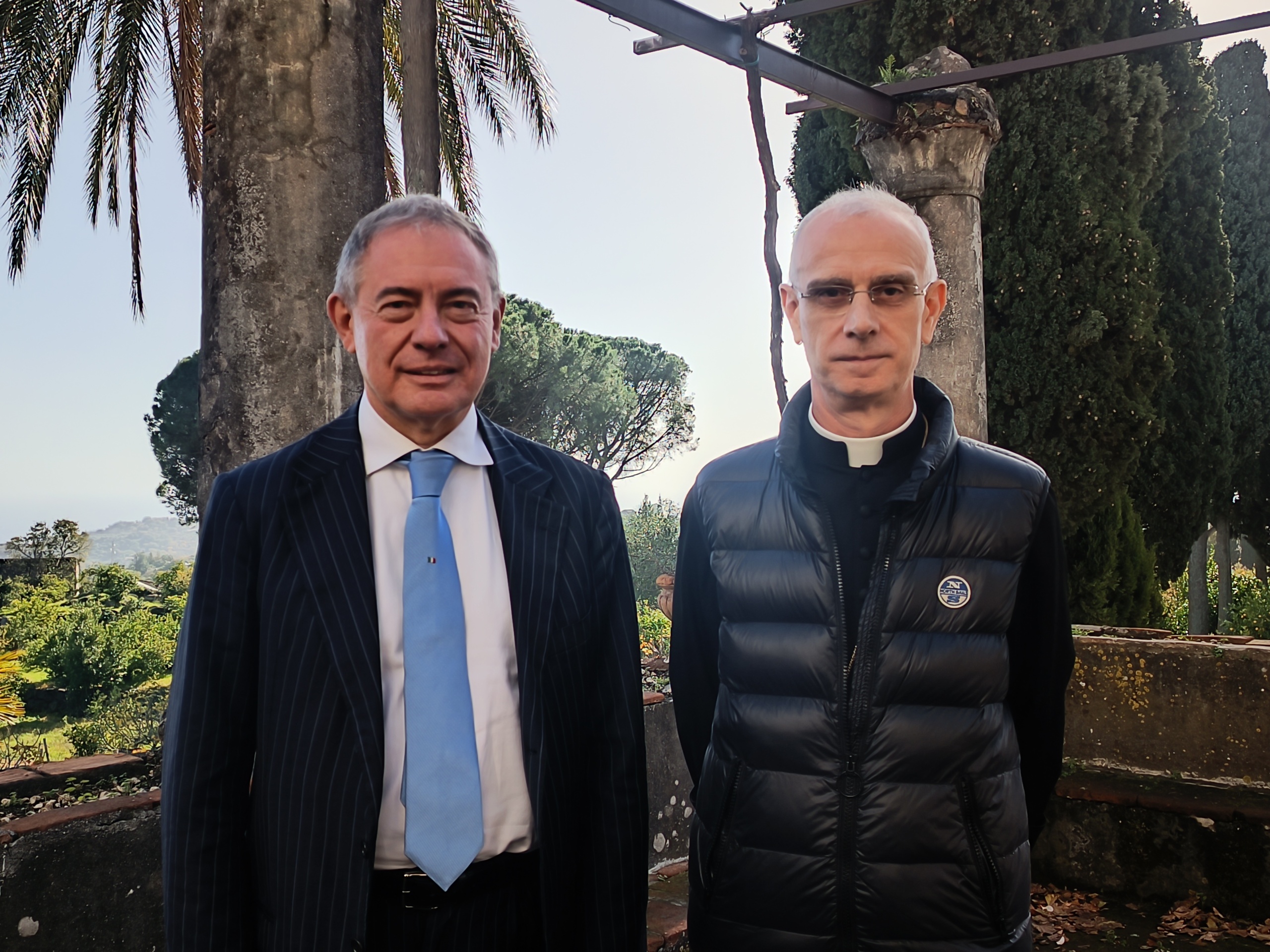Incontro tra il Presidente della Cesi, mons. Antonino Raspanti, e il sen. Adolfo Urso, Ministro delle Imprese