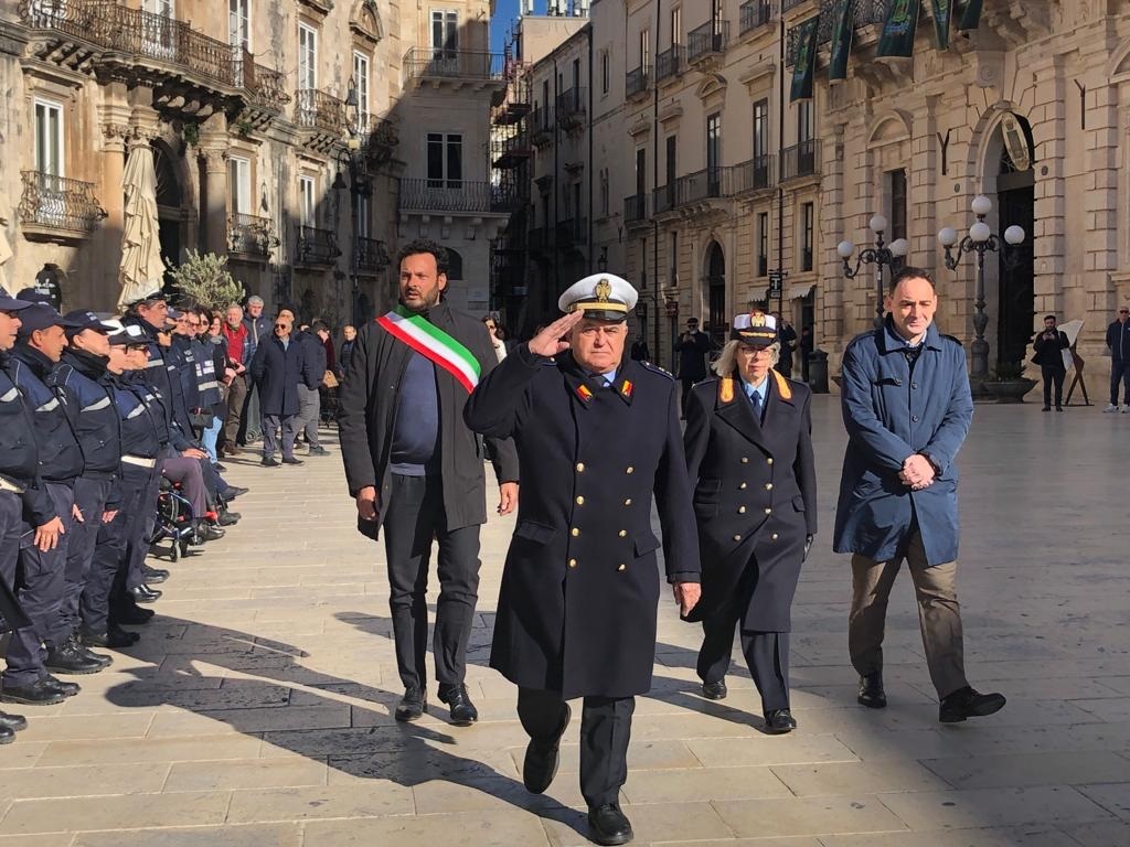 San Sebastiano, celebrata in piazza Duomo la festa della Polizia municipale. Domani educazione stradale per i bambini e domenica la precessione religiosa