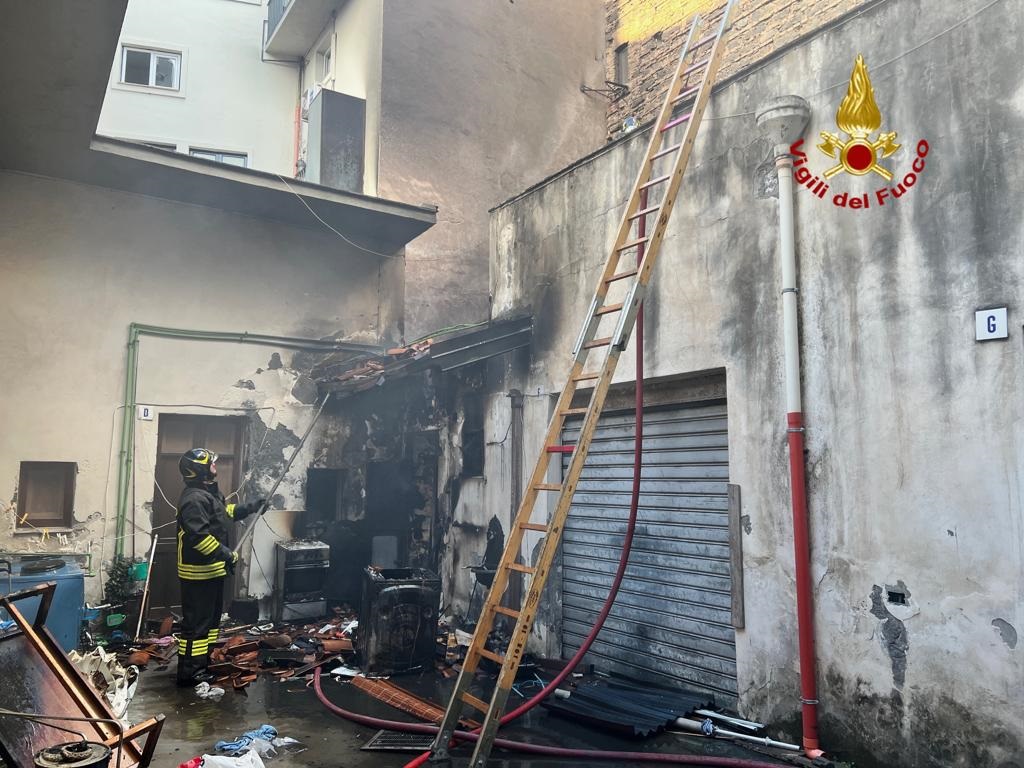 Catania: ancora un incendio in abitazione
