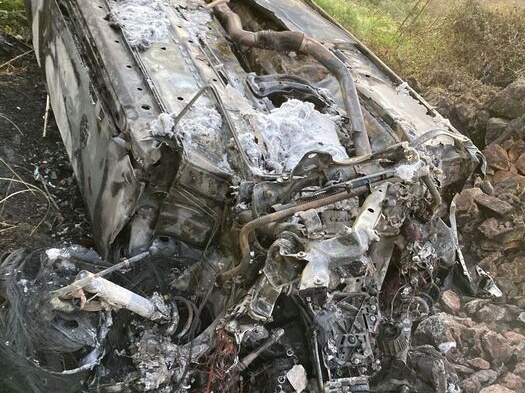 Incidente – Auto va fuori strada e si incendia nel trapanese, un ferito