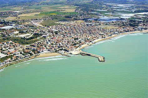 Marina di Ragusa, domani sarà installata la nuova boa per il monitoraggio di onde e correnti