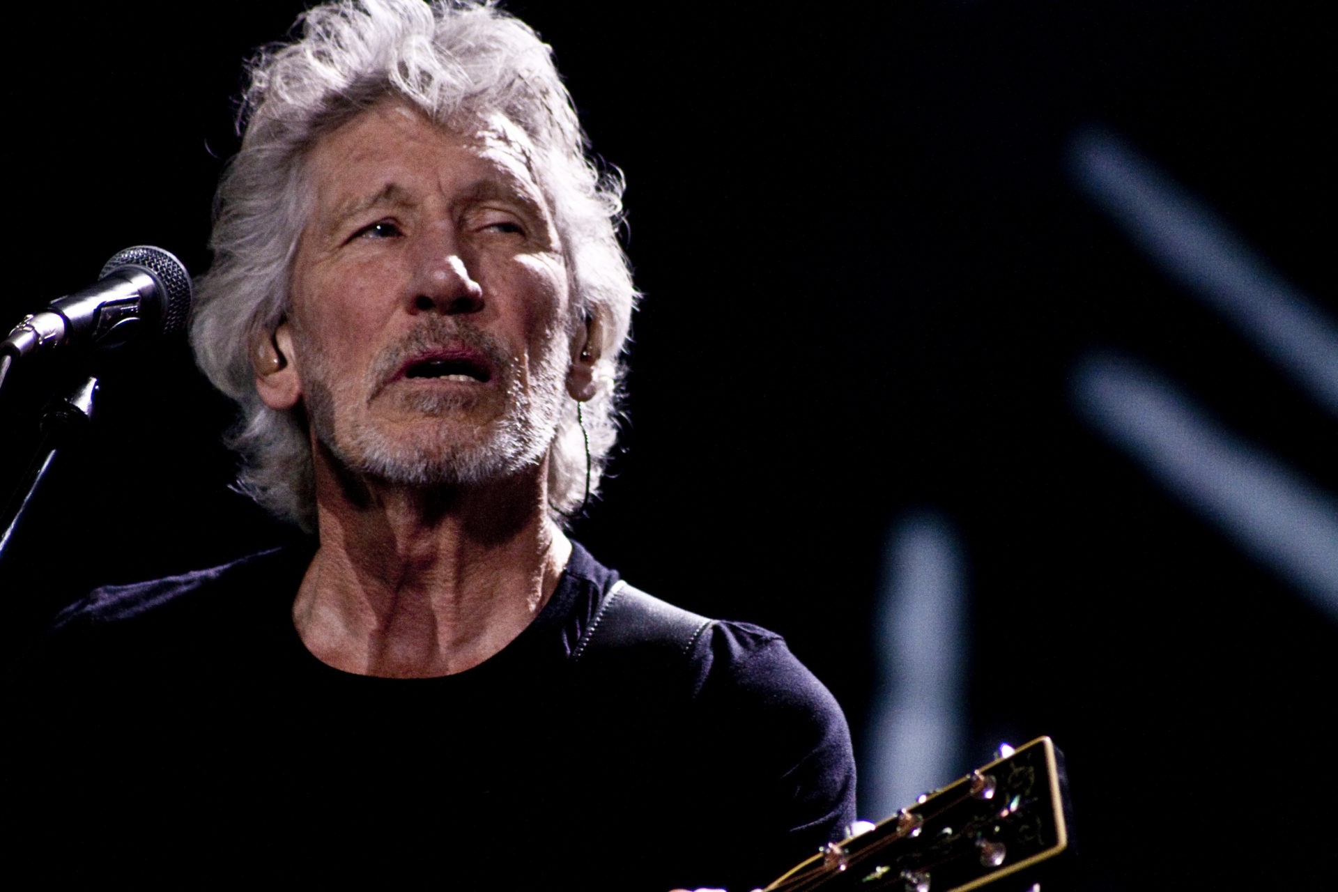 Francoforte (Germania) – annullato il concerto di Roger Waters, «l’antisemita più famoso al mondo»