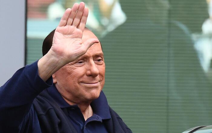 Berlusconi ricoverato –  E’ in terapia intensiva