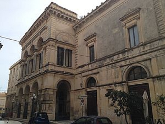 Concerto della Fanfara dell’Aeronautica Militare – Venerdì 28 aprile divieti di sosta nell’area del Teatro comunale