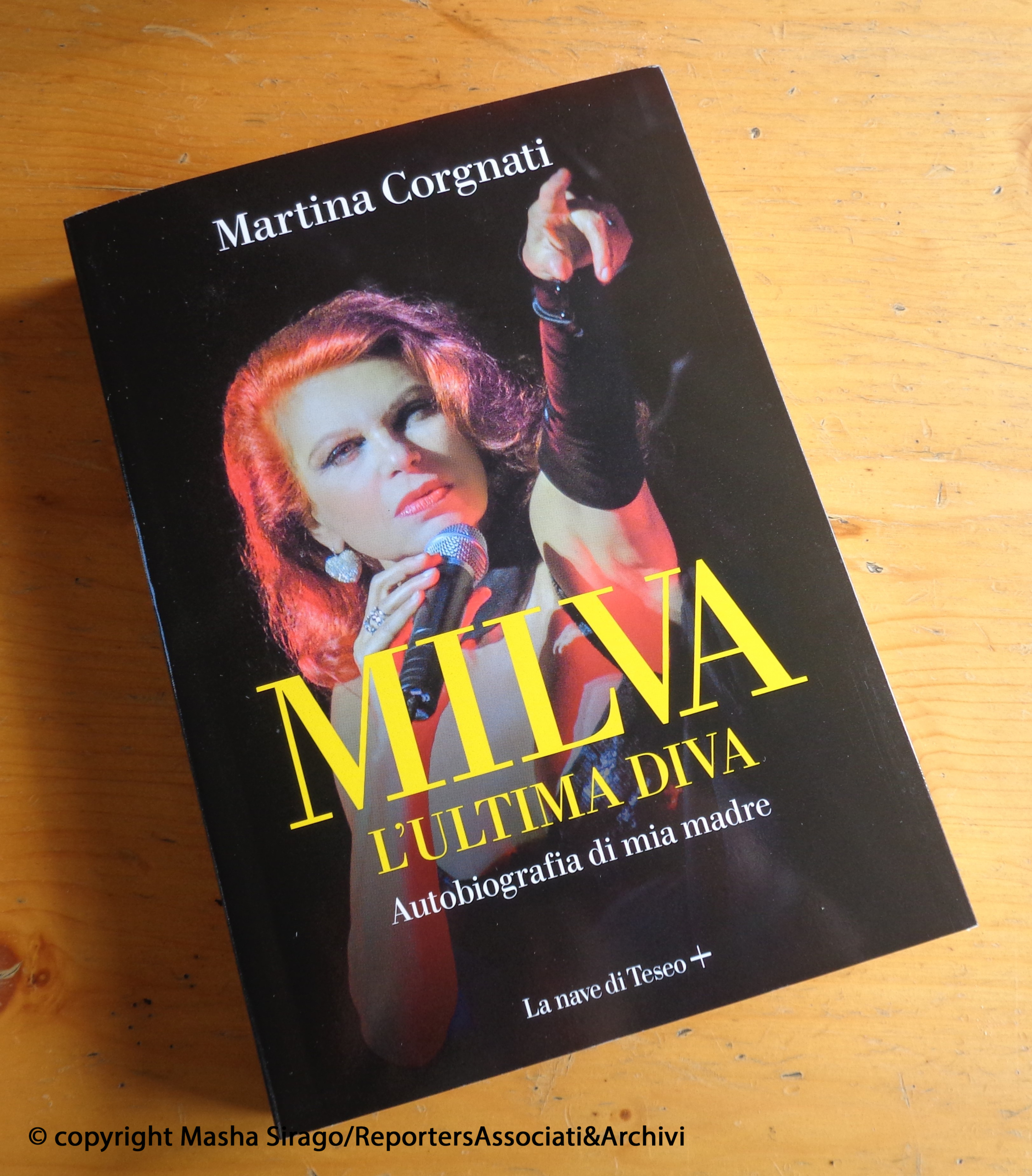 “Milva. L’ultima diva. Autobiografia di mia madre”