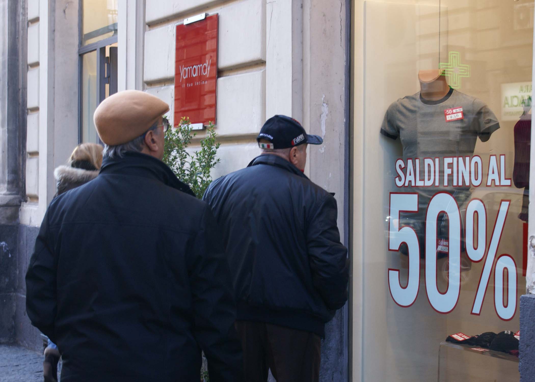 Saldi estivi al via dal 6 luglio