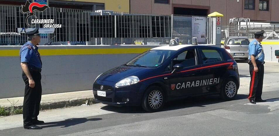 Floridia – Cavallo di ritorno ai danni di un commerciante: arrestato 23enne