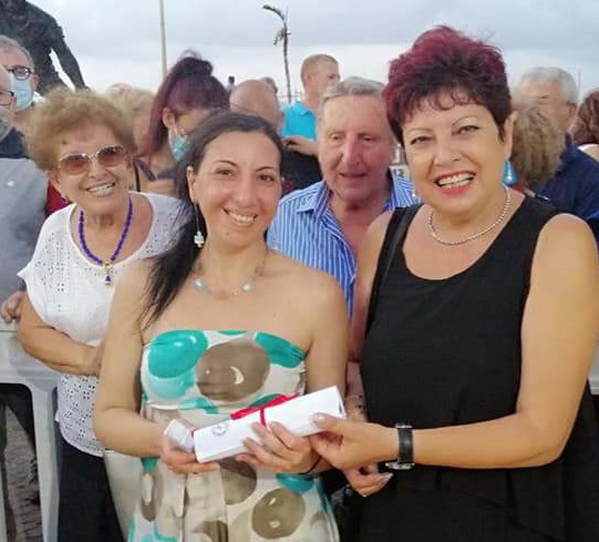 Isola delle Femmine, festa di S. Pietro: BCsicilia regala ventaglio alle future spose e dolce a forma di chiave