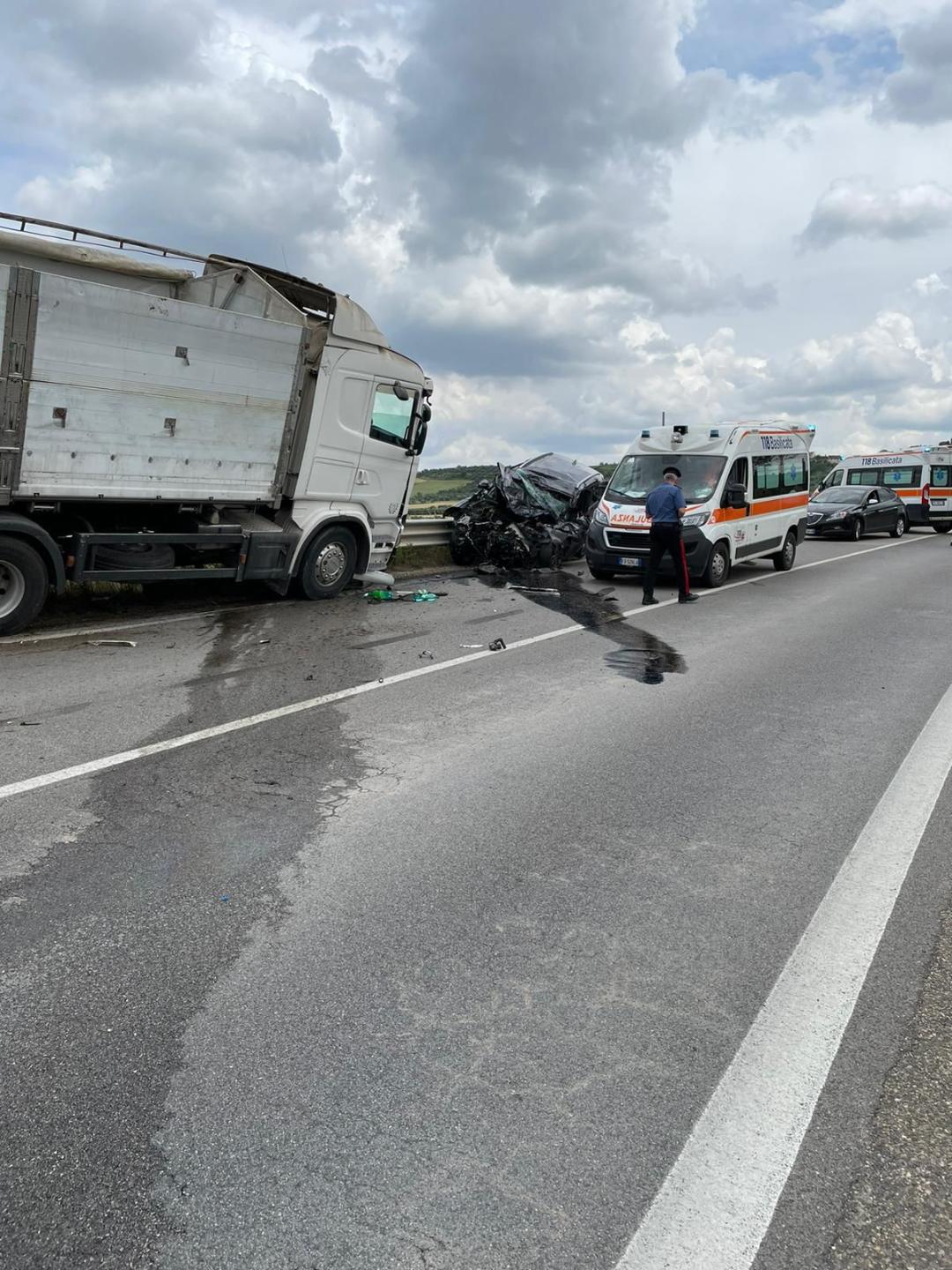 Incidente Lavello, Ugl Basilicata:”Basta! Altri due morti su strada SS 655”.