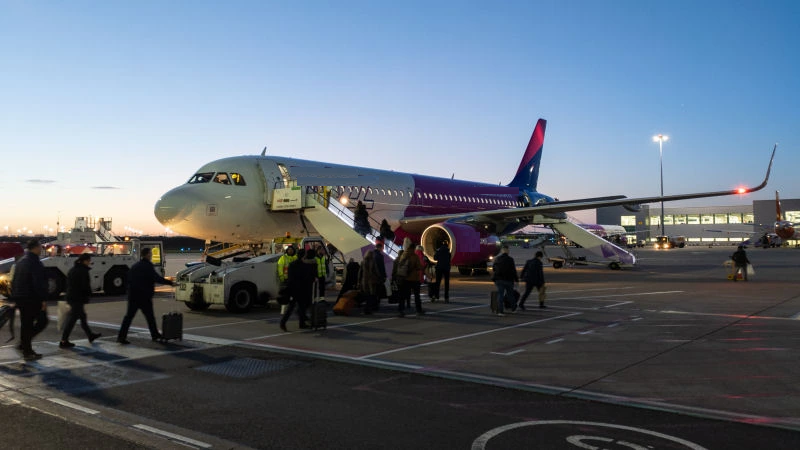 Sabato da incubo per i voli, Codici: “I passeggeri devono essere tutelati”