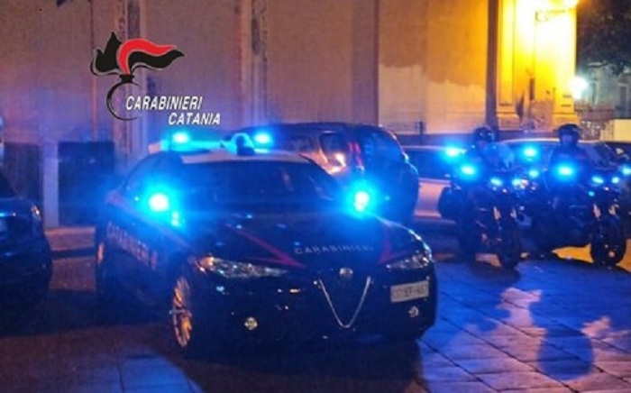 Belpasso, picchia e minaccia la compagna: arrestato  20enne 