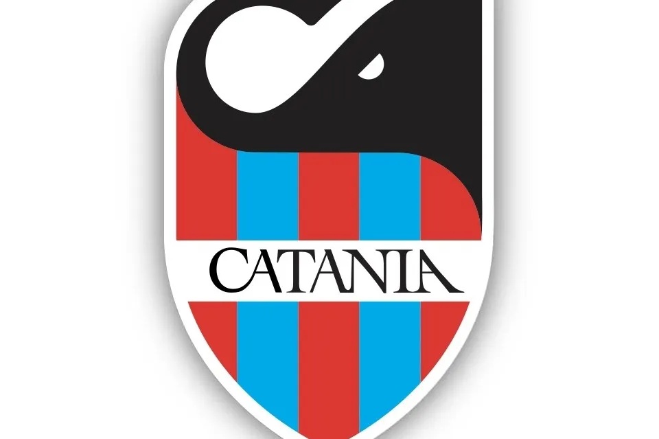 Catania calcio modifica il logo, sparisce la scritta “1946” e i colori diventano più chiari