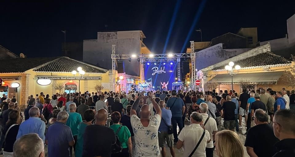 Priolo in festa, tribute band Pooh: grande successo per i Parsifal