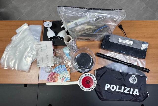 Avola  – Droga, armi e furto di energia elettrica: due arresti