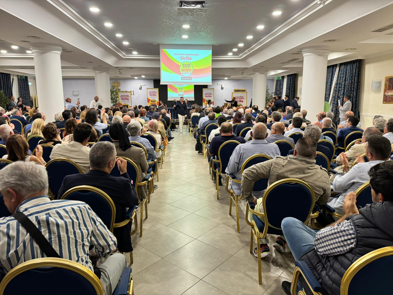 Oltre 500 partecipanti all’ assemblea regionale siciliana di Sud chiama Nord a Enna.