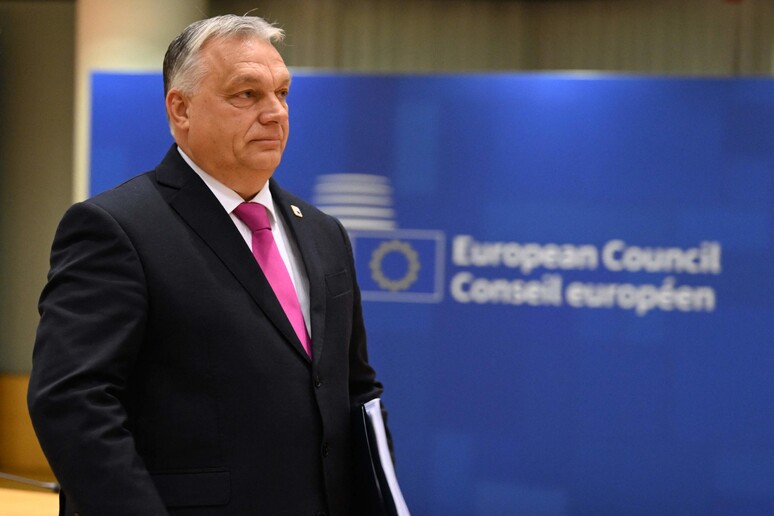 Bruxelles – L’Ungheria blocca gli aiuti Ue a Kiev per 50 miliardi di euro