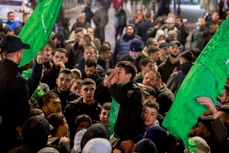 Medio Oriente – In Cisgiordania scioperi e proteste per uccisione Arouri