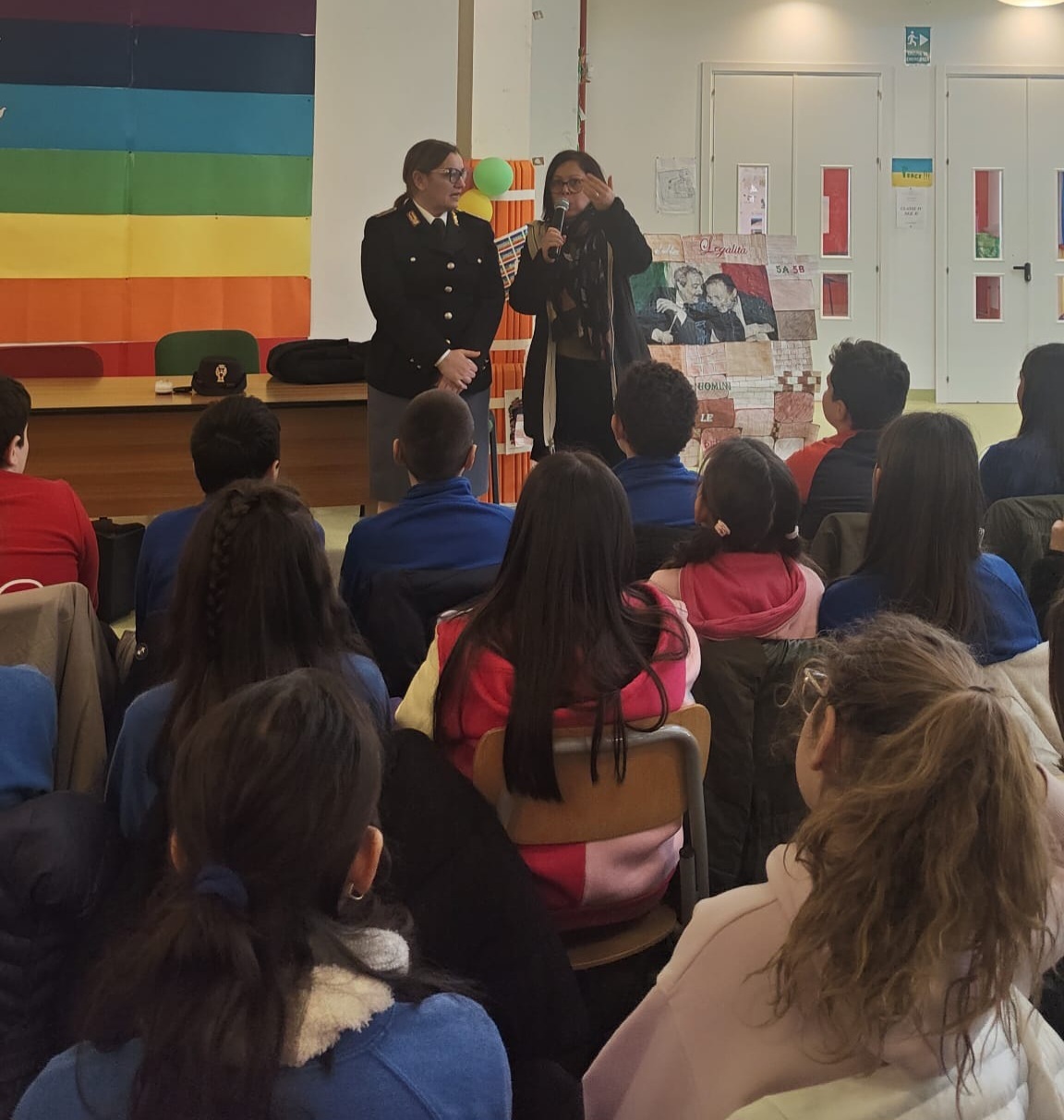 Siracusa, la polizia incontra gli studenti dell’Istituto “Brancati”