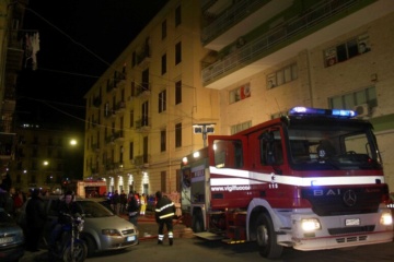 Ottantaseienne muore folgorata a Palermo, in fiamme la sua abitazione