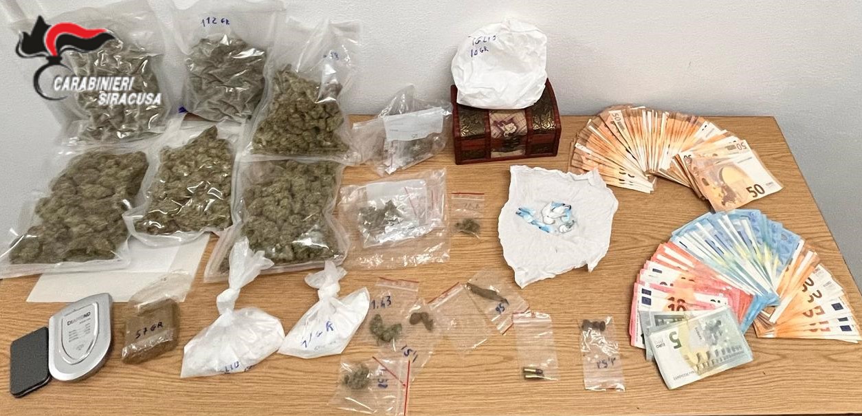 Rosolini, gestivano un laboratorio di stupefacenti: arrestate 3 persone