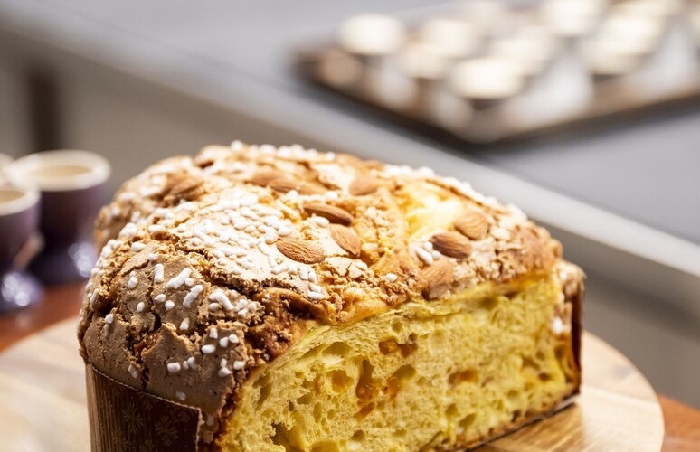 La Colomba di Pasqua, salata, scomposta, alle albicocche, il trend gourmet