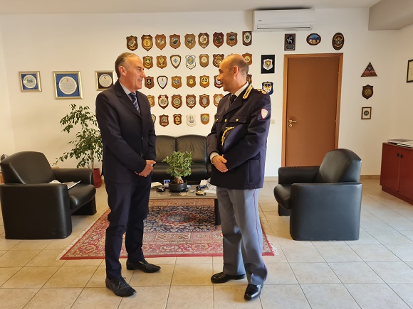 Domenico Demaio, nuovo dirigente del X reparto mobile di Catania in visita dal questore Roberto Pellicone